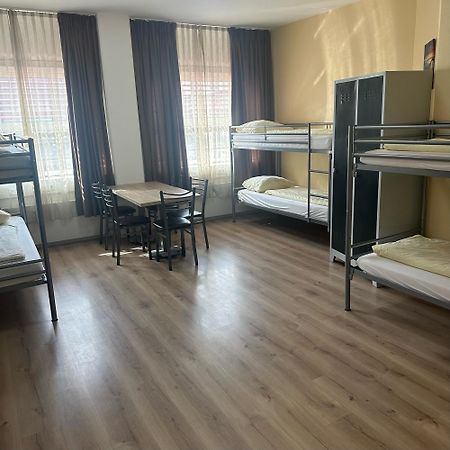 מינכן Low Budget Hostel מראה חיצוני תמונה