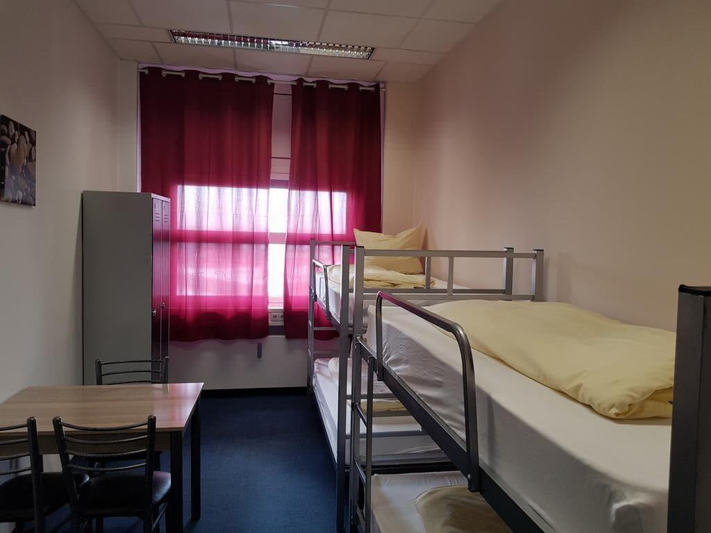 מינכן Low Budget Hostel מראה חיצוני תמונה