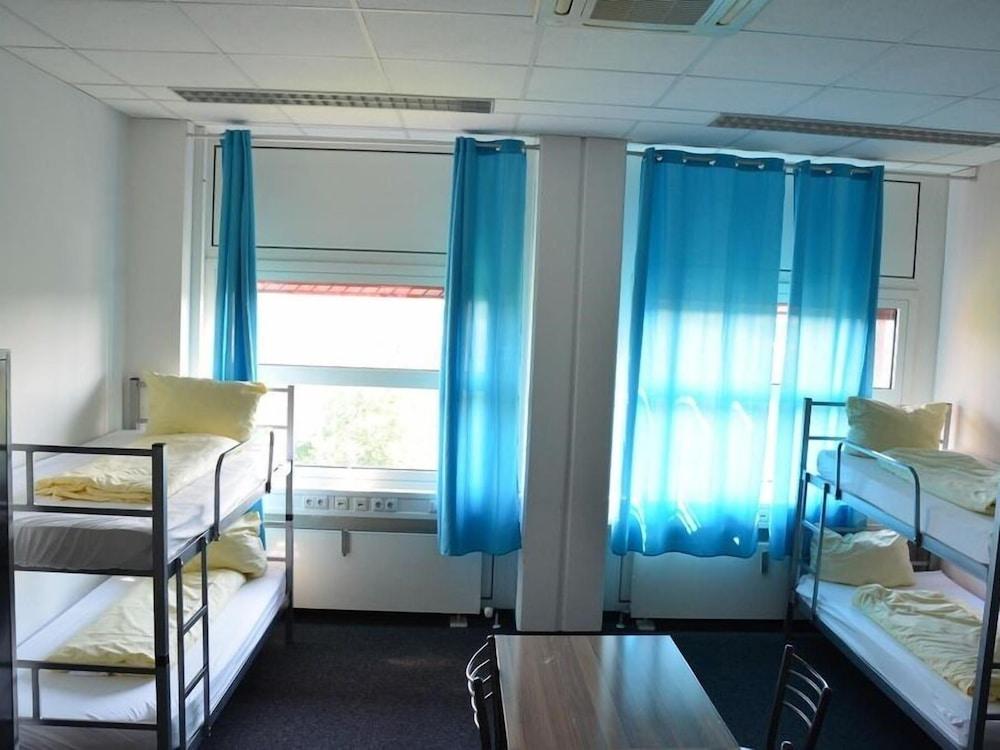 מינכן Low Budget Hostel מראה חיצוני תמונה