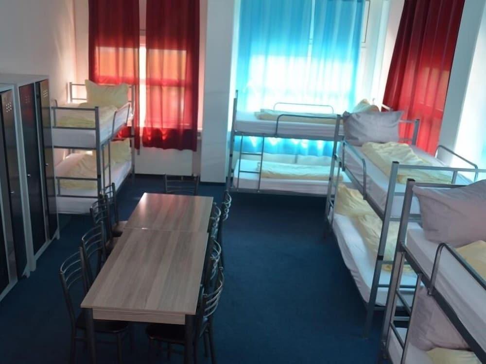 מינכן Low Budget Hostel מראה חיצוני תמונה