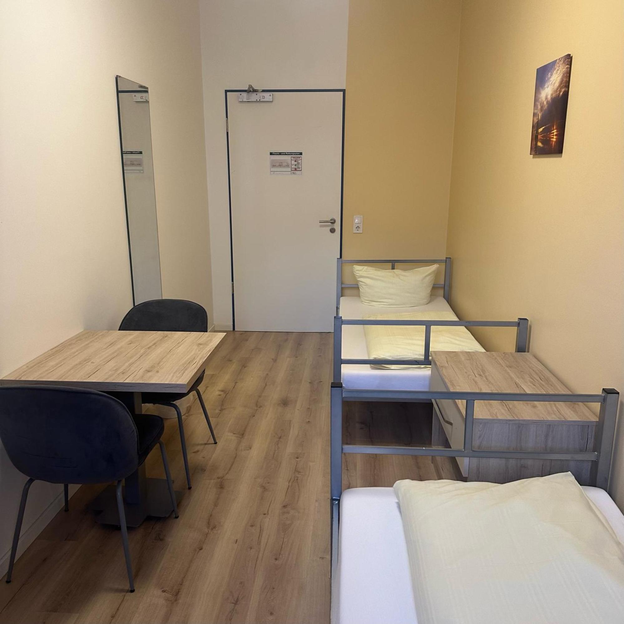 מינכן Low Budget Hostel מראה חיצוני תמונה
