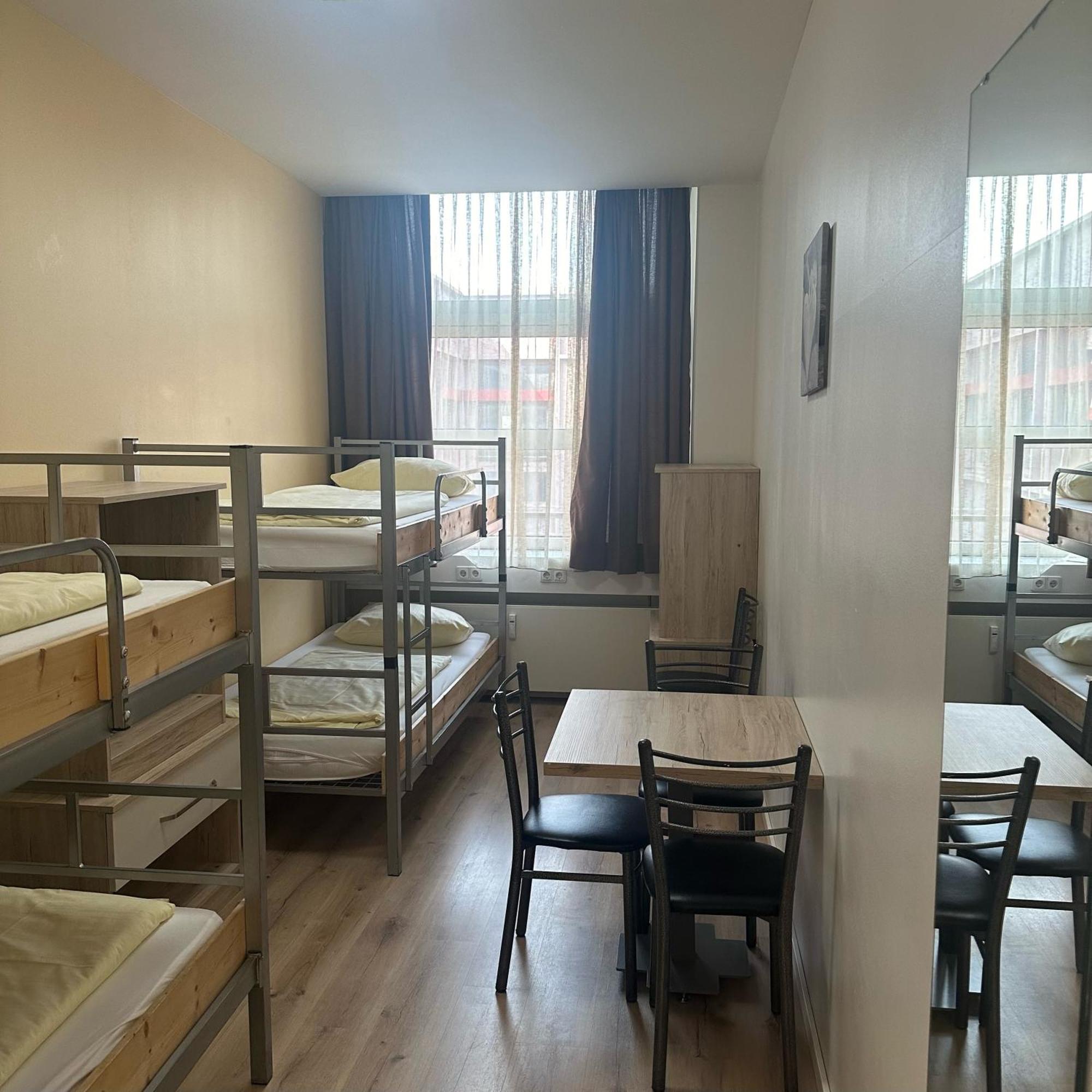 מינכן Low Budget Hostel מראה חיצוני תמונה