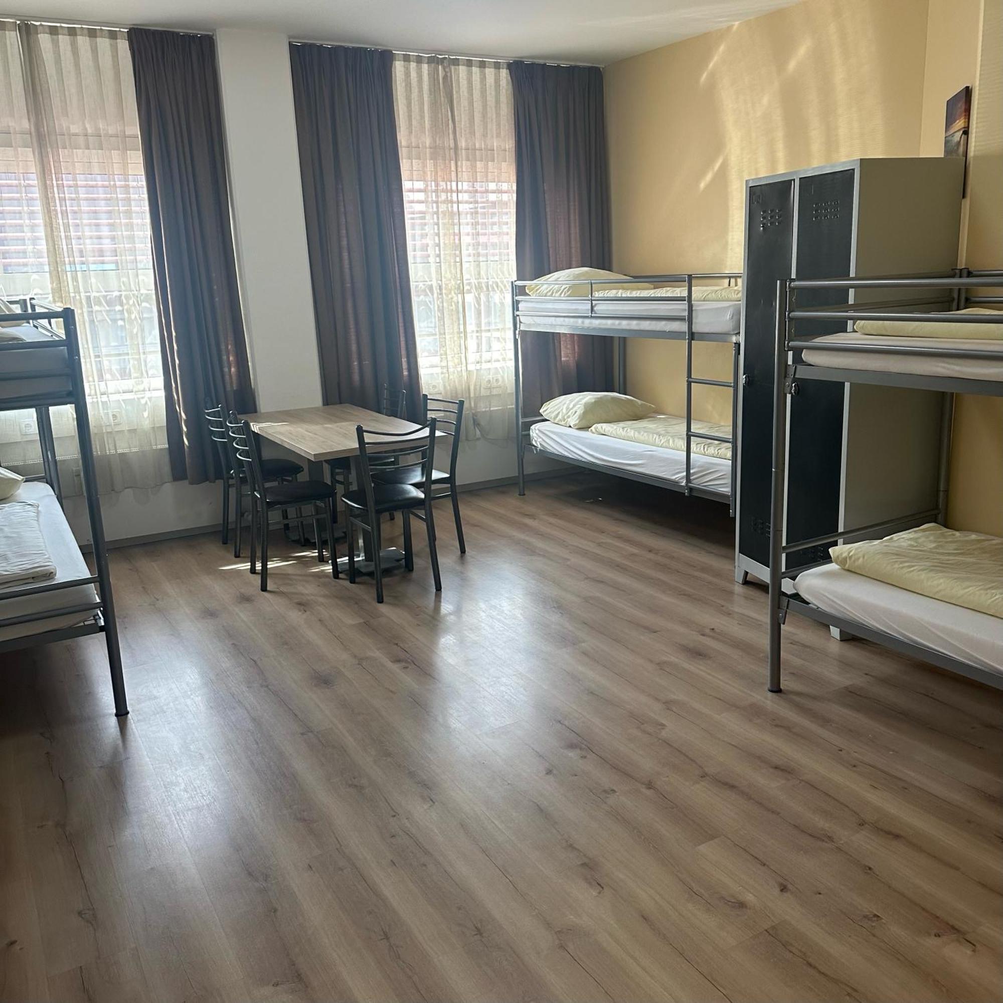 מינכן Low Budget Hostel מראה חיצוני תמונה